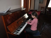 056
