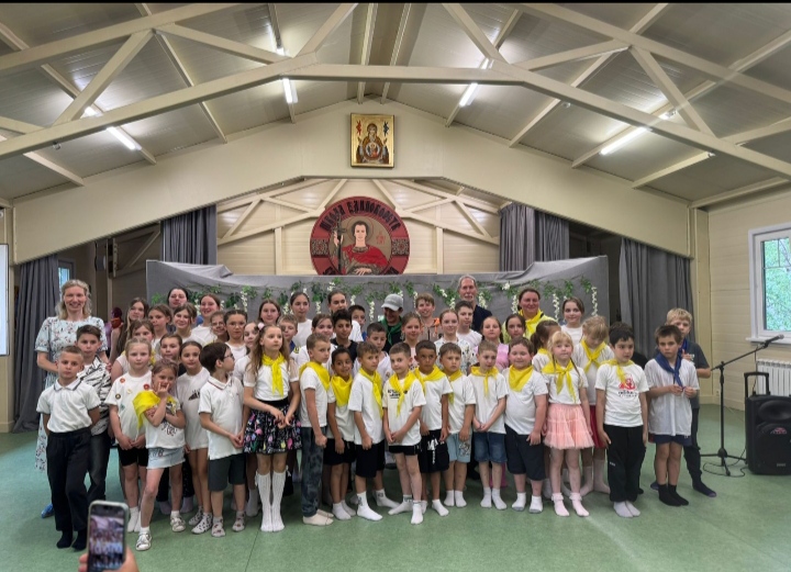 Летняя приходская школа при храме св. мч. Уара в Вёшках